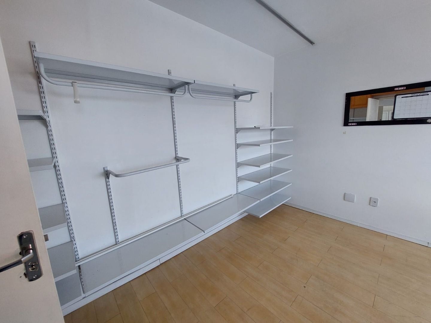 Apartamento à venda com 1 quarto, 42m² - Foto 16