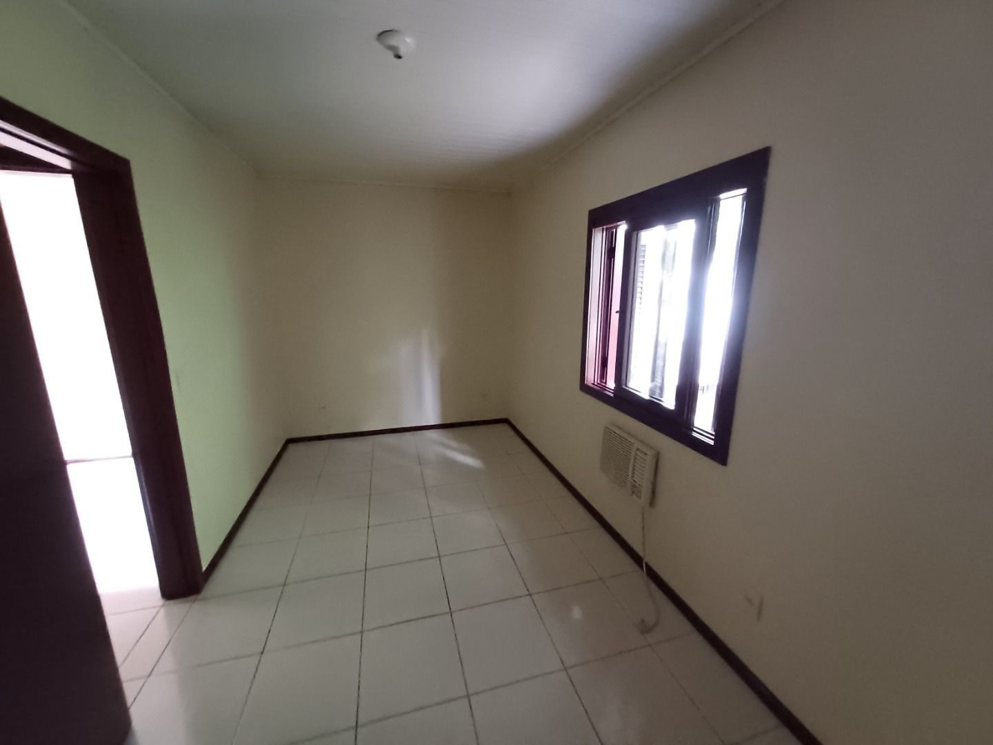 Casa para alugar com 2 quartos, 50m² - Foto 11