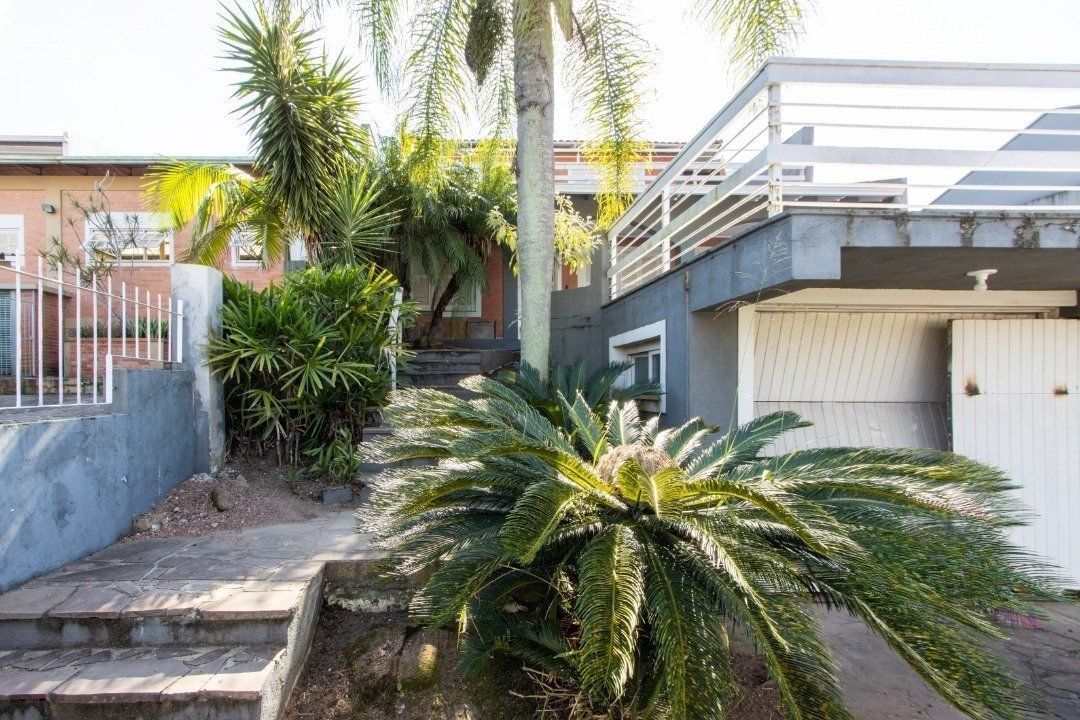 Casa, 3 quartos, 222 m² - Foto 1