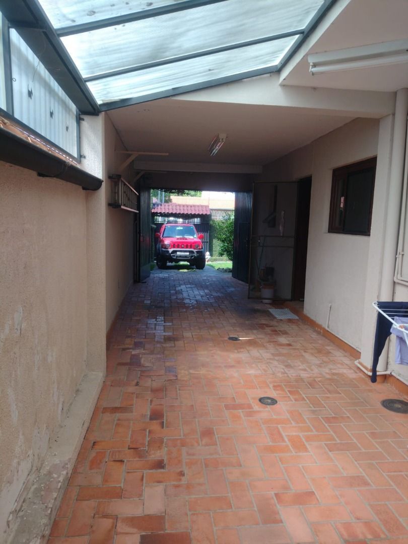 Casa, 3 quartos, 235 m² - Foto 24