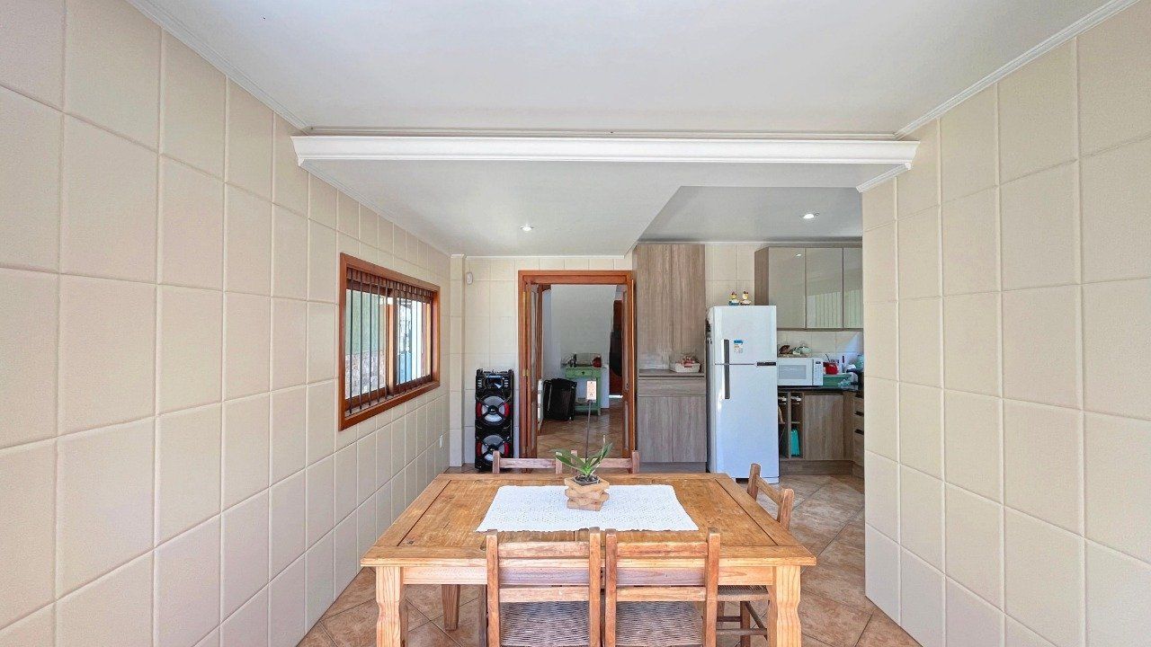 Casa à venda com 6 quartos, 344m² - Foto 9