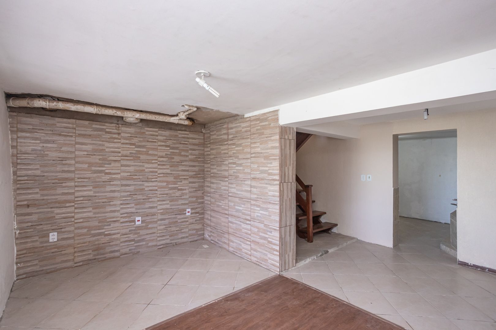 Casa para alugar com 4 quartos, 196m² - Foto 44