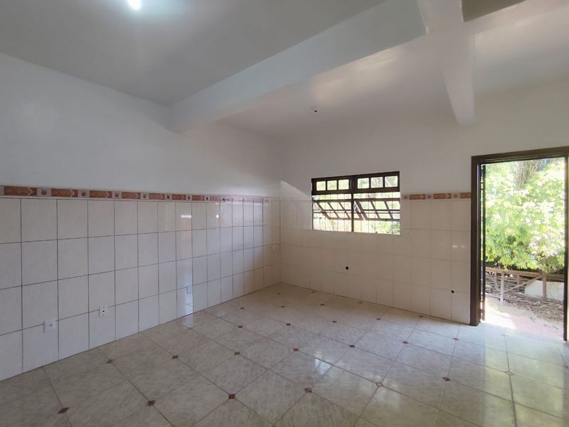 Casa para alugar com 2 quartos, 80m² - Foto 4