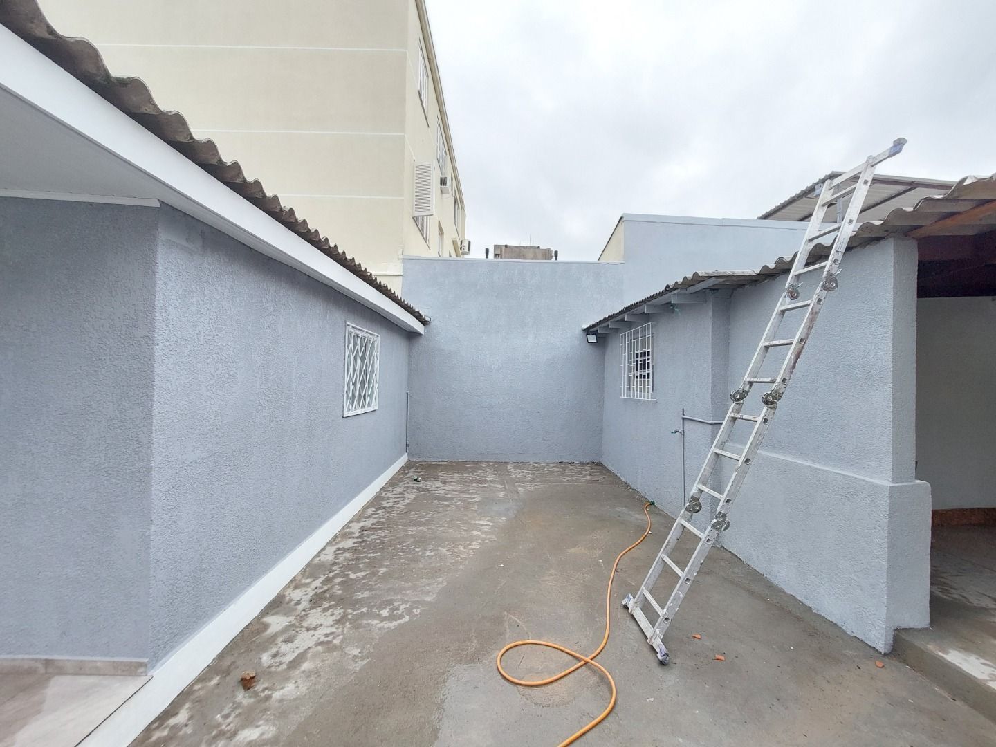 Casa à venda e aluguel com 3 quartos, 93m² - Foto 14