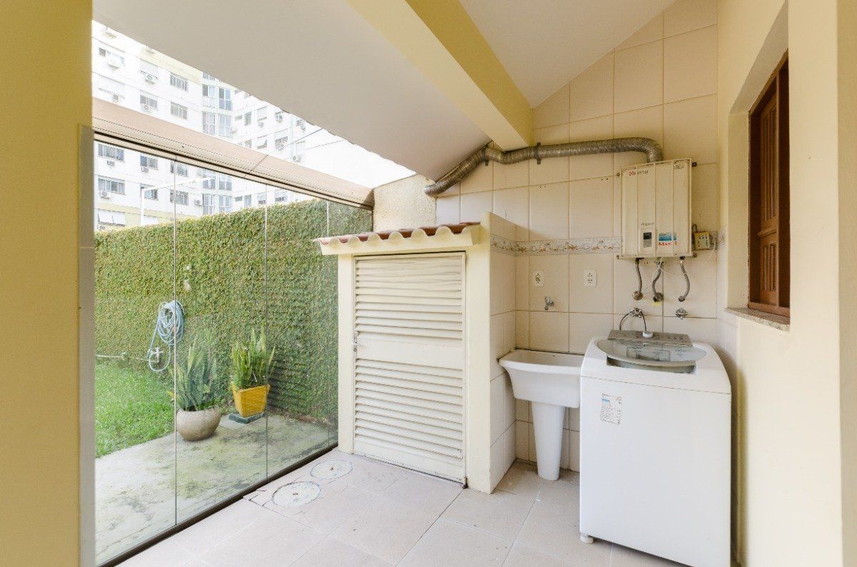 Casa à venda com 4 quartos, 290m² - Foto 25