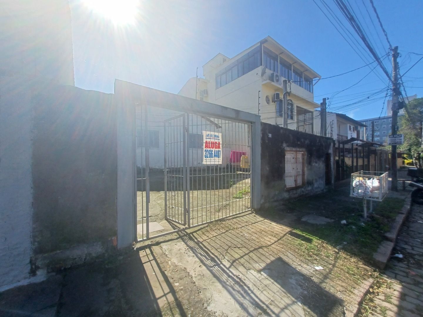 Casa para alugar com 2 quartos, 48m² - Foto 1