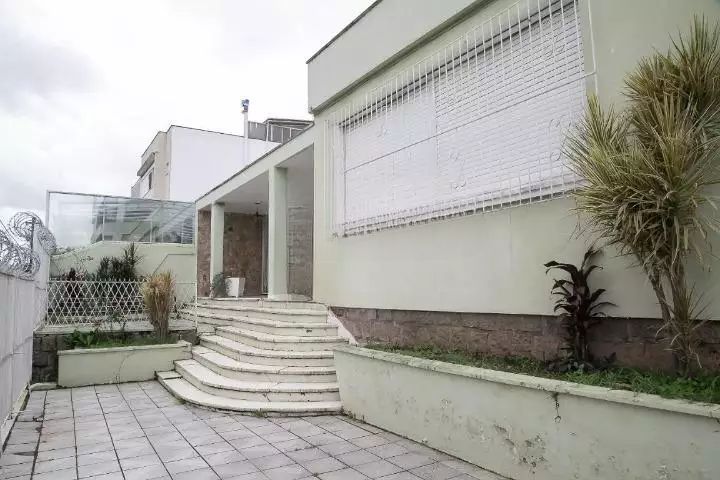 Casa, 5 quartos, 380 m² - Foto 1