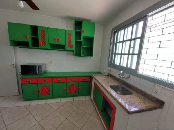 Casa à venda com 3 quartos, 150m² - Foto 8