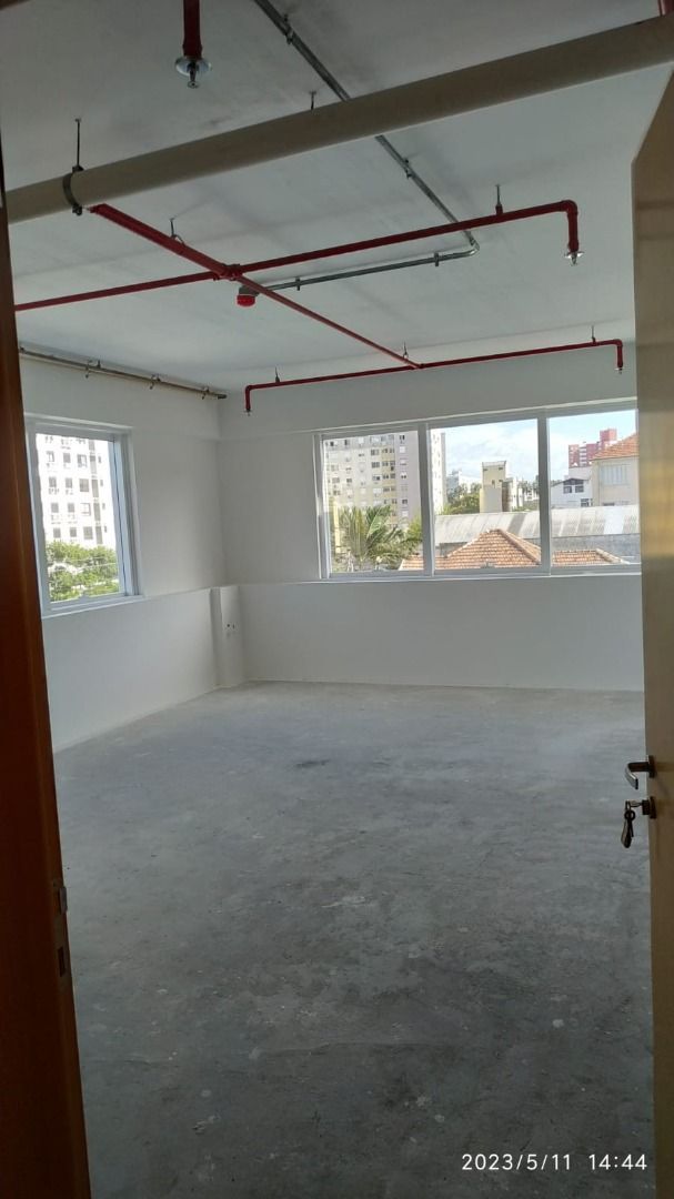 Conjunto Comercial-Sala à venda com 1 quarto, 38m² - Foto 11