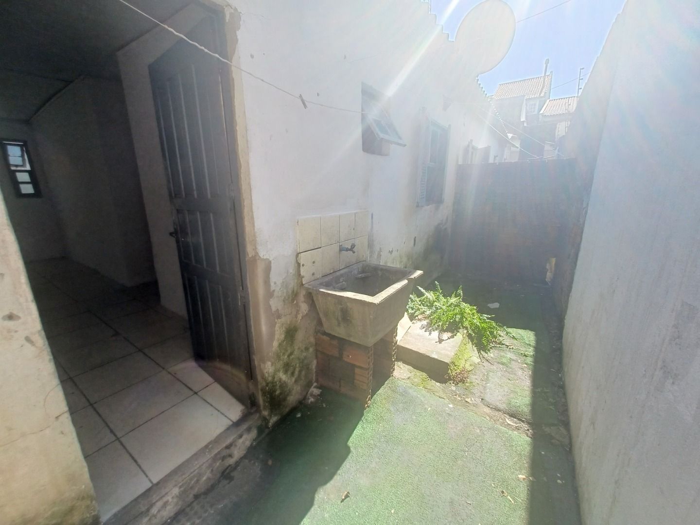 Casa para alugar com 2 quartos, 48m² - Foto 4