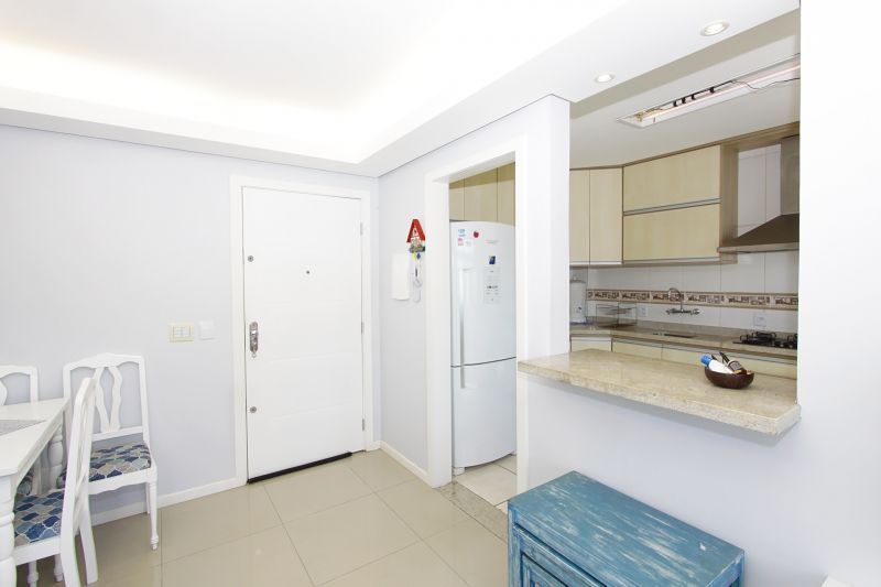Apartamento à venda com 2 quartos, 62m² - Foto 9