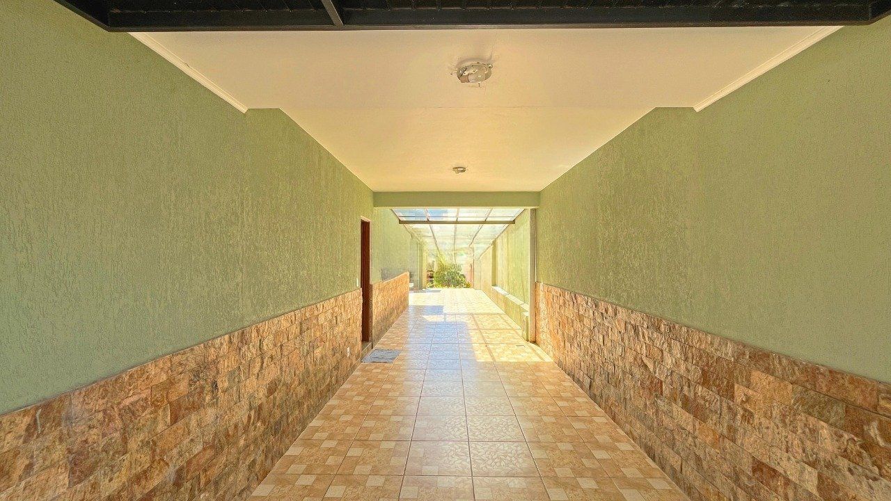Casa à venda com 6 quartos, 344m² - Foto 41