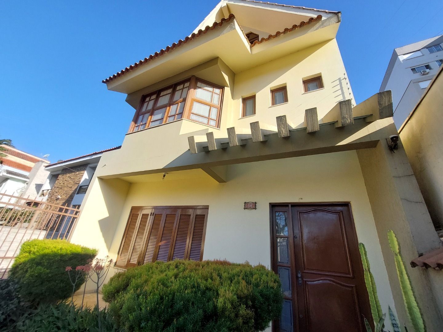 Casa, 4 quartos, 290 m² - Foto 1
