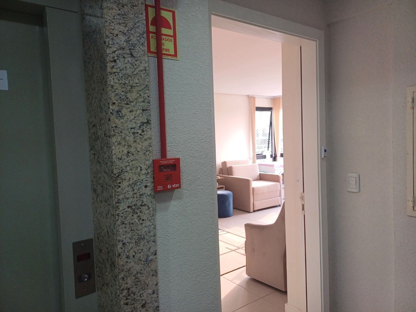Apartamento à venda com 2 quartos, 67m² - Foto 12
