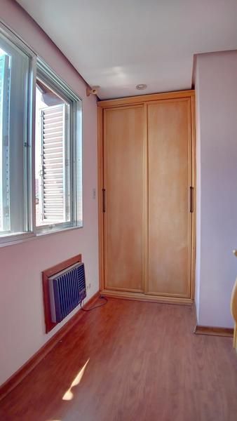 Casa à venda com 4 quartos, 200m² - Foto 31