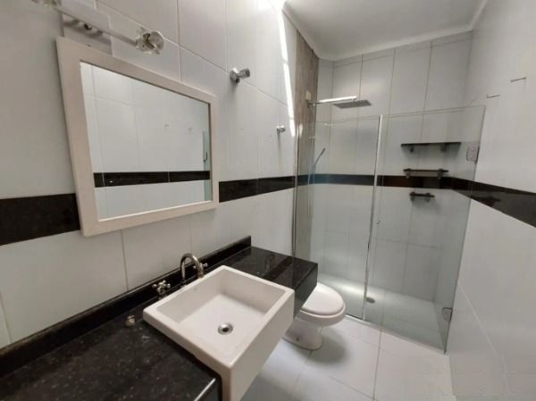 Casa à venda com 3 quartos, 150m² - Foto 18