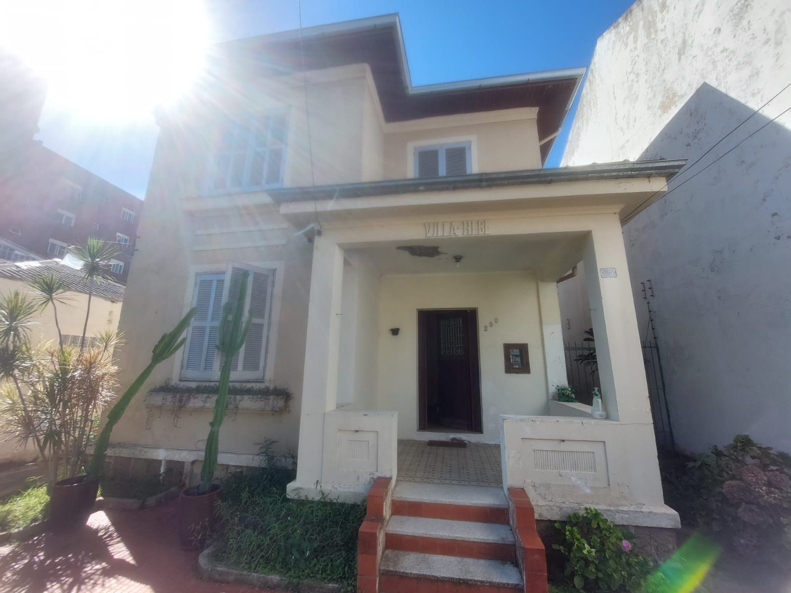 Casa, 4 quartos, 230 m² - Foto 2