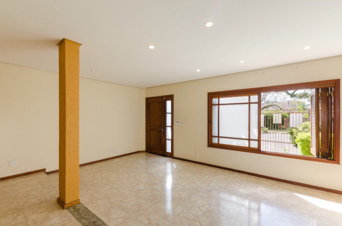 Casa à venda com 4 quartos, 290m² - Foto 4