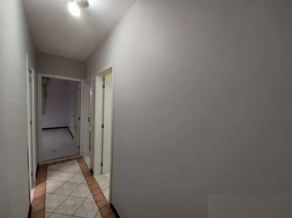 Casa à venda com 3 quartos, 150m² - Foto 9