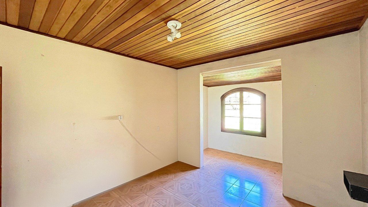 Casa à venda com 6 quartos, 344m² - Foto 28