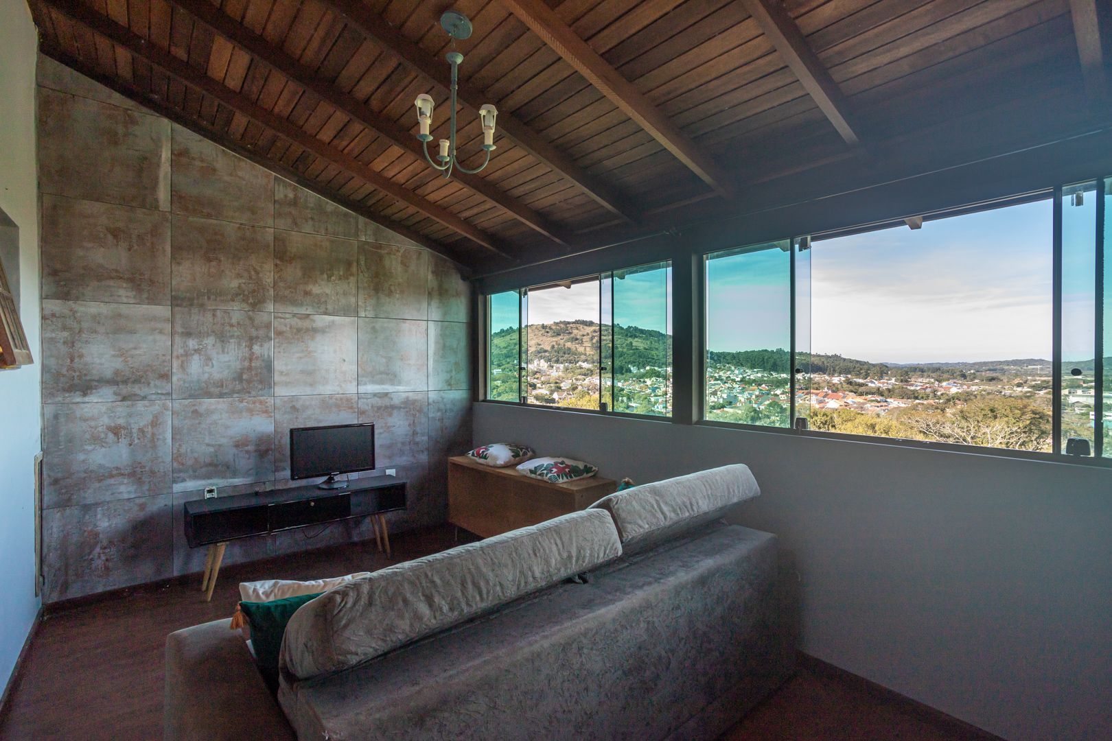 Casa para alugar com 4 quartos, 196m² - Foto 25