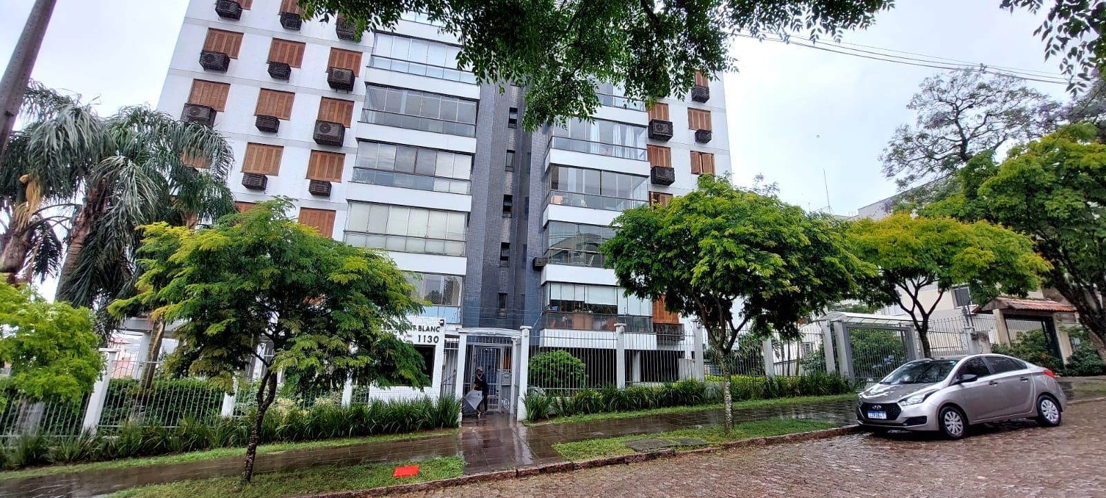 Apartamento à venda com 3 quartos, 98m² - Foto 3