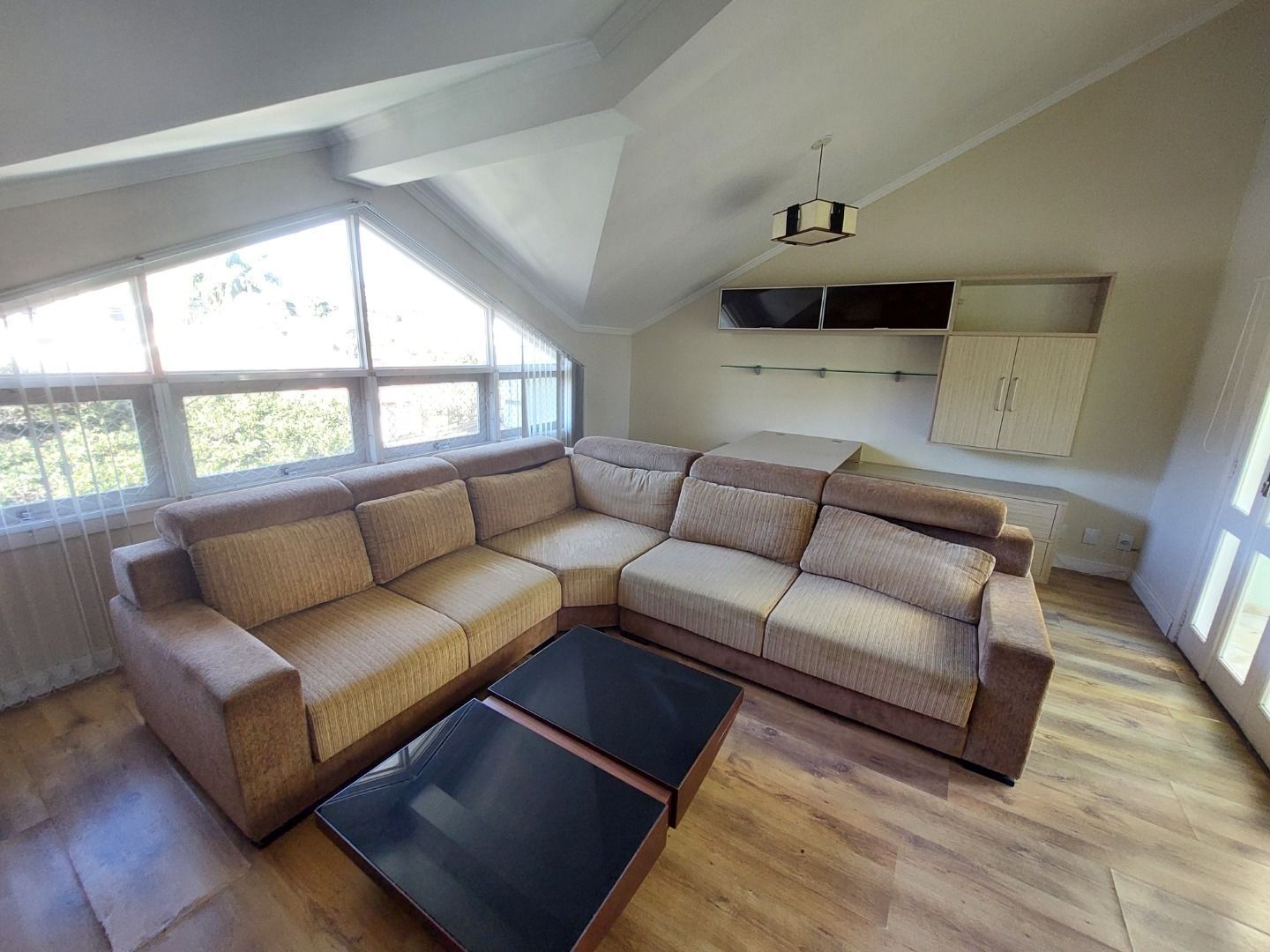 Casa para alugar com 3 quartos, 210m² - Foto 38