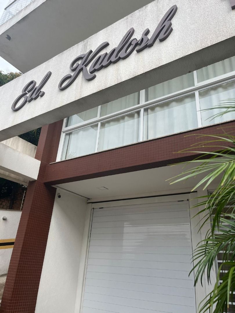 Apartamento à venda com 3 quartos, 171m² - Foto 4