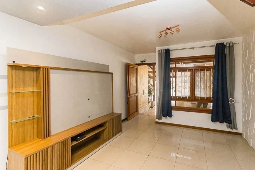 Casa à venda com 3 quartos, 120m² - Foto 4