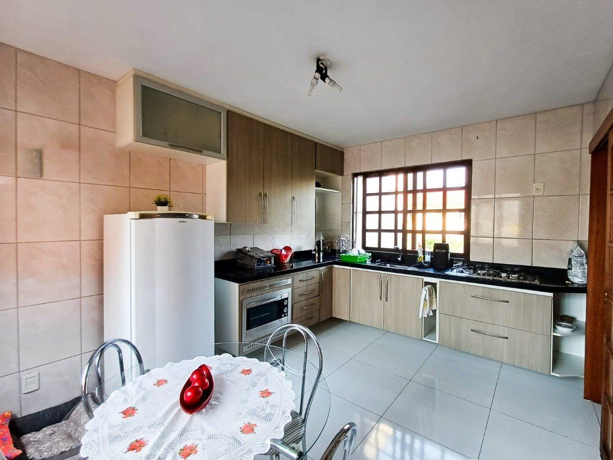 Casa, 3 quartos, 220 m² - Foto 19