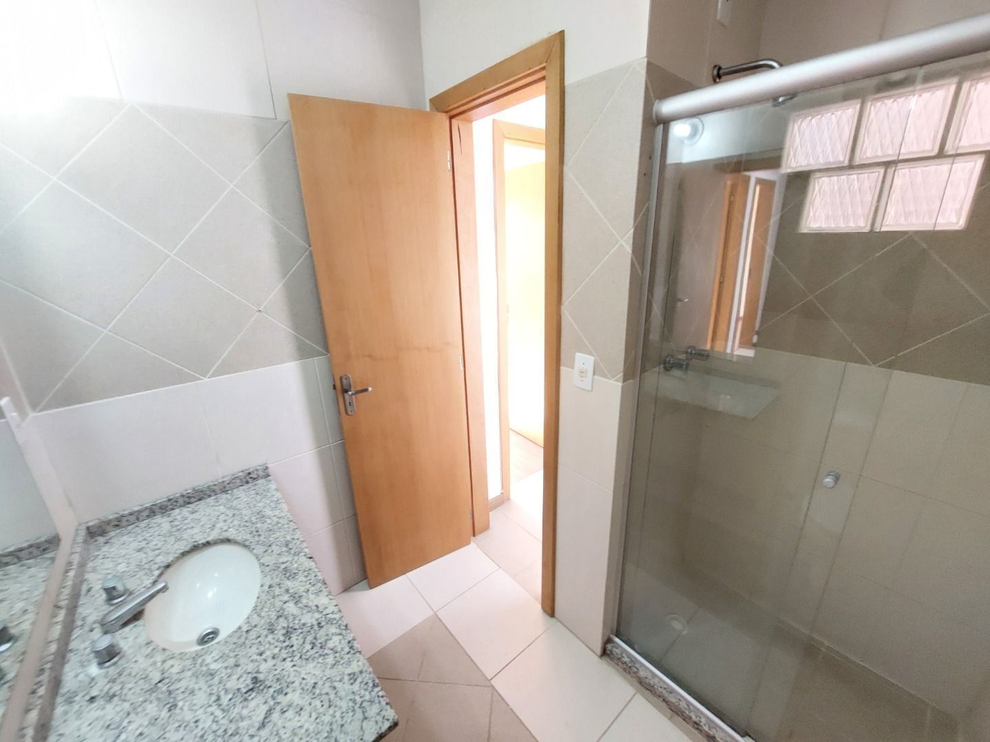 Casa para alugar com 3 quartos, 150m² - Foto 24