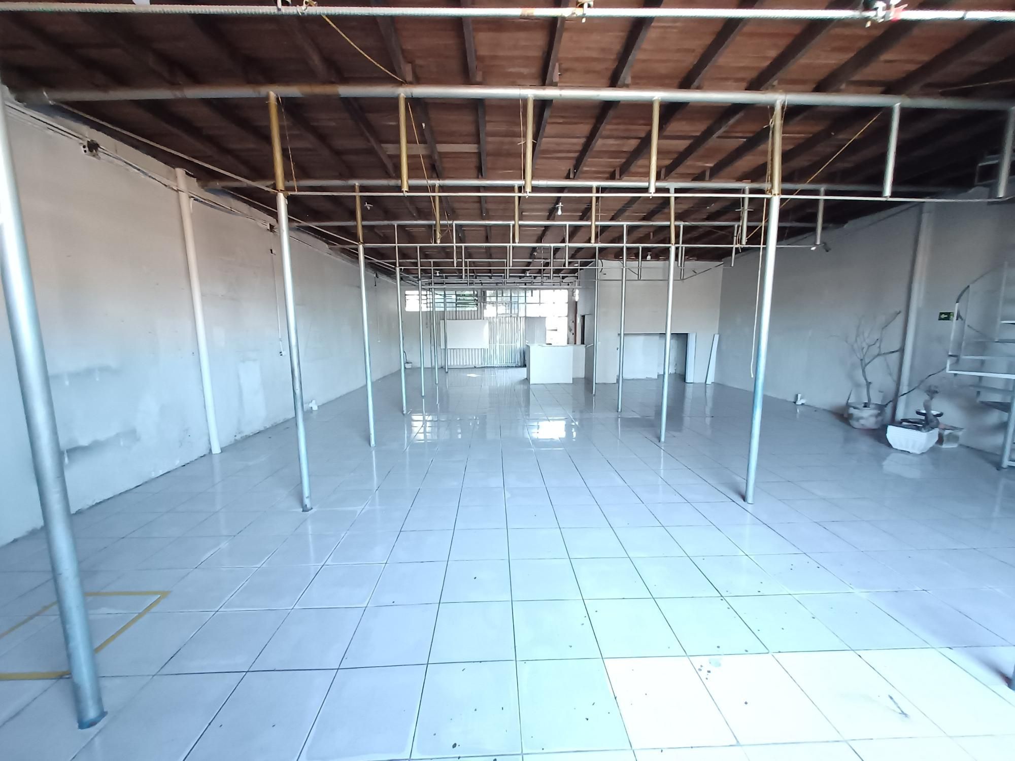 Depósito-Galpão-Armazém para alugar com 8 quartos, 435m² - Foto 10
