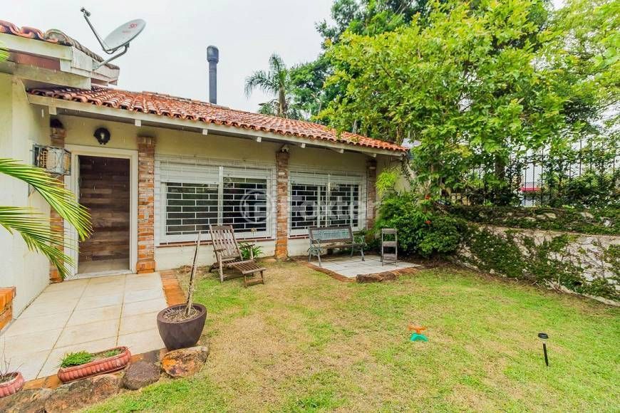 Casa à venda com 3 quartos, 220m² - Foto 5