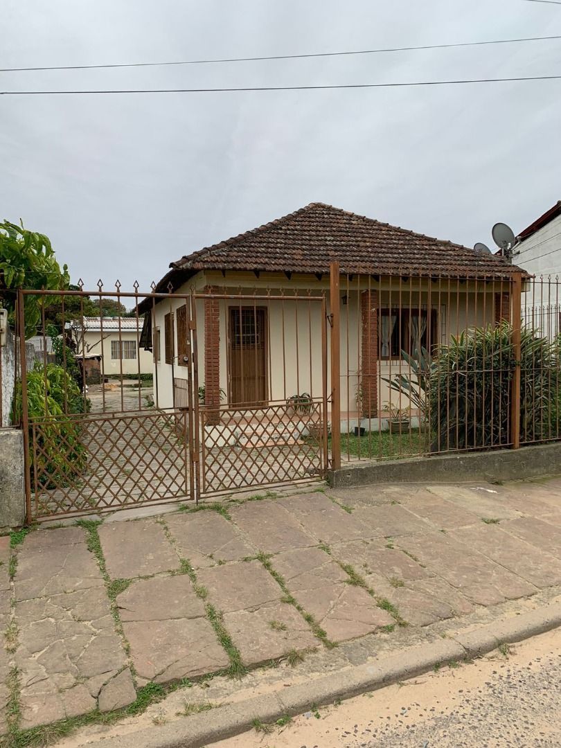Casa à venda com 4 quartos, 146m² - Foto 1