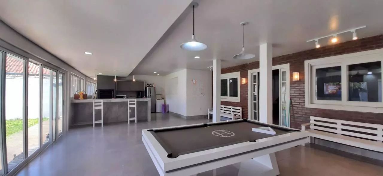 Casa, 4 quartos, 250 m² - Foto 9
