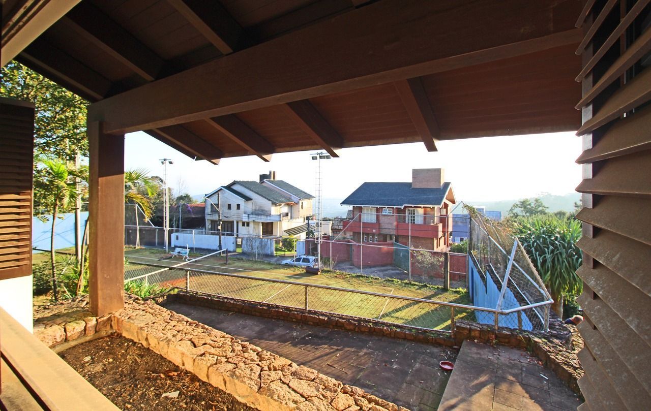 Casa à venda com 4 quartos, 601m² - Foto 9