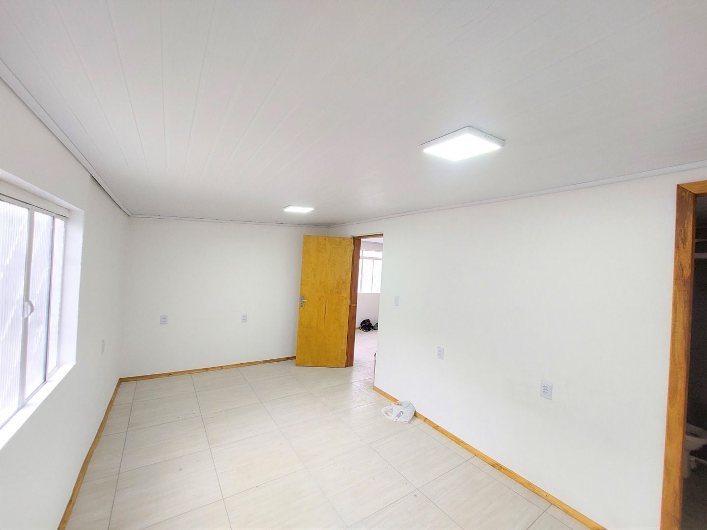 Casa à venda e aluguel com 3 quartos, 93m² - Foto 12