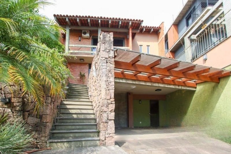 Casa para alugar com 3 quartos, 495m² - Foto 1