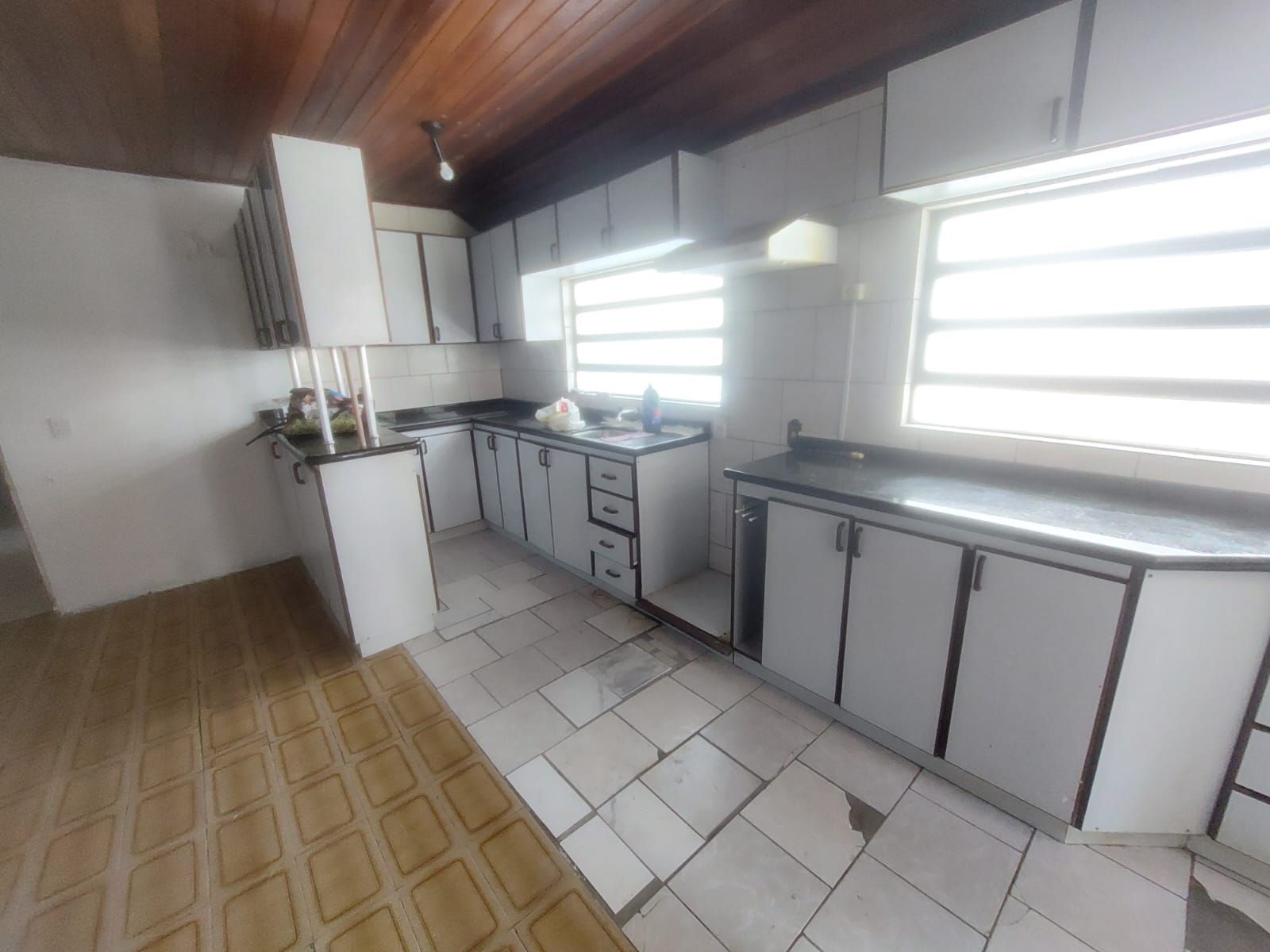 Casa, 4 quartos, 250 m² - Foto 20