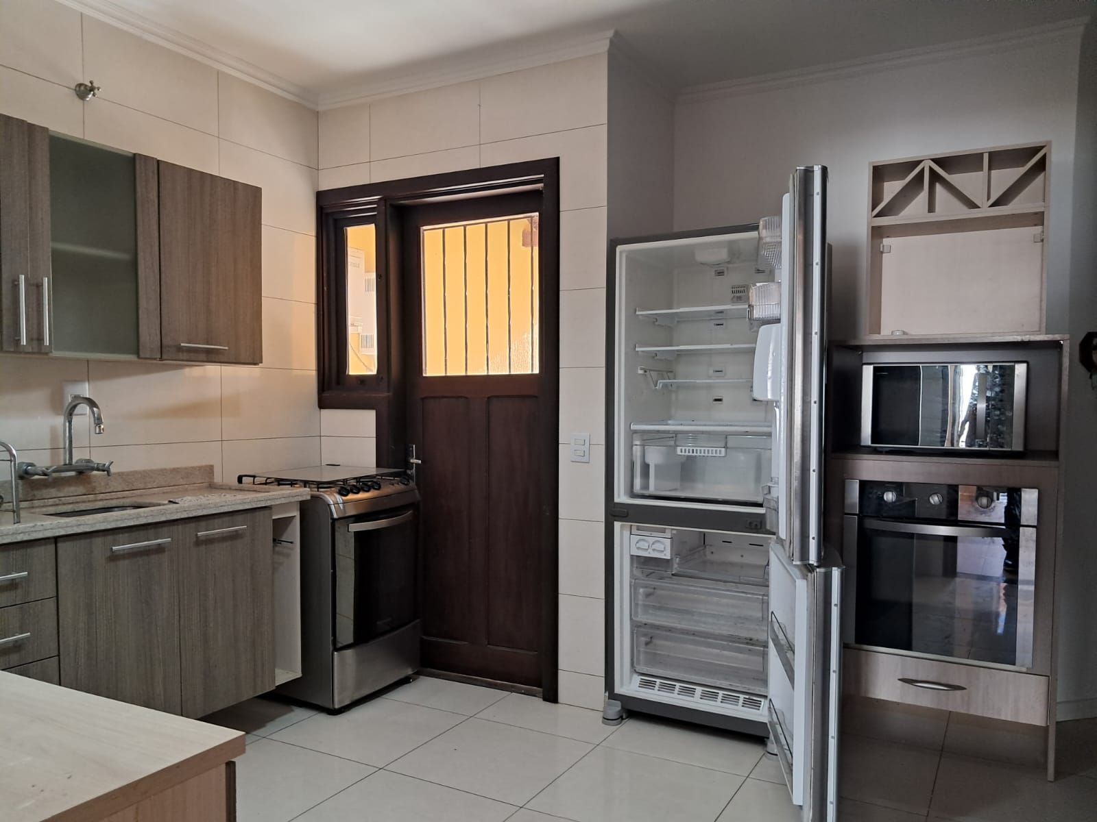 Casa, 6 quartos, 200 m² - Foto 11