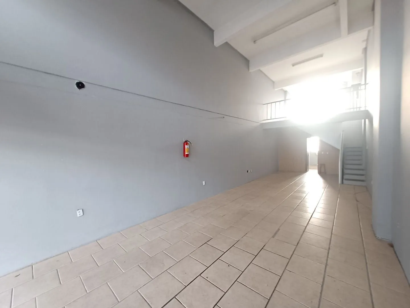 Loja-Salão, 110 m² - Foto 2
