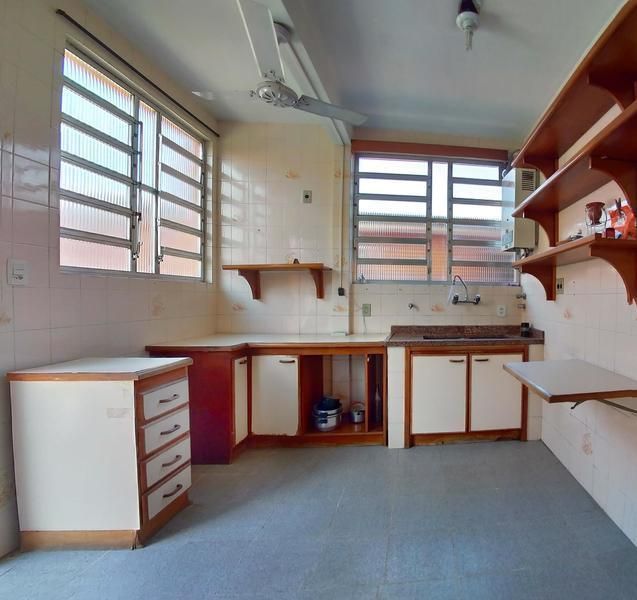 Casa à venda com 4 quartos, 200m² - Foto 38