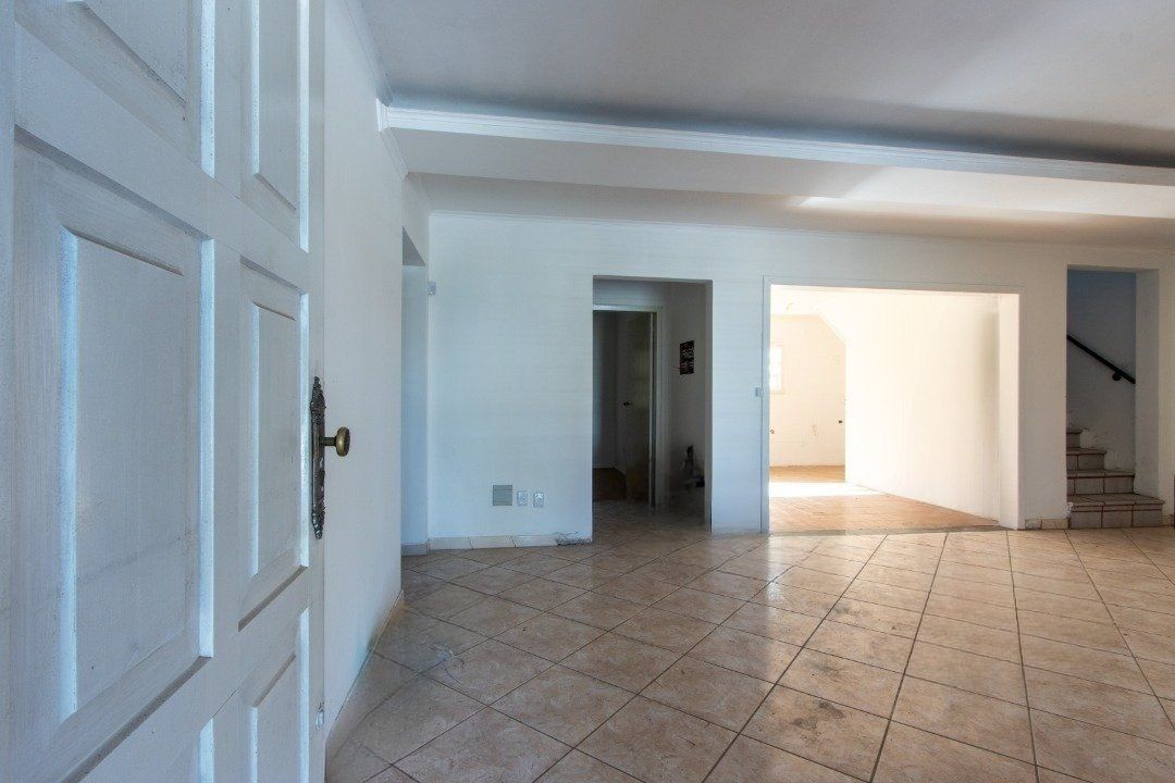 Casa, 3 quartos, 222 m² - Foto 2