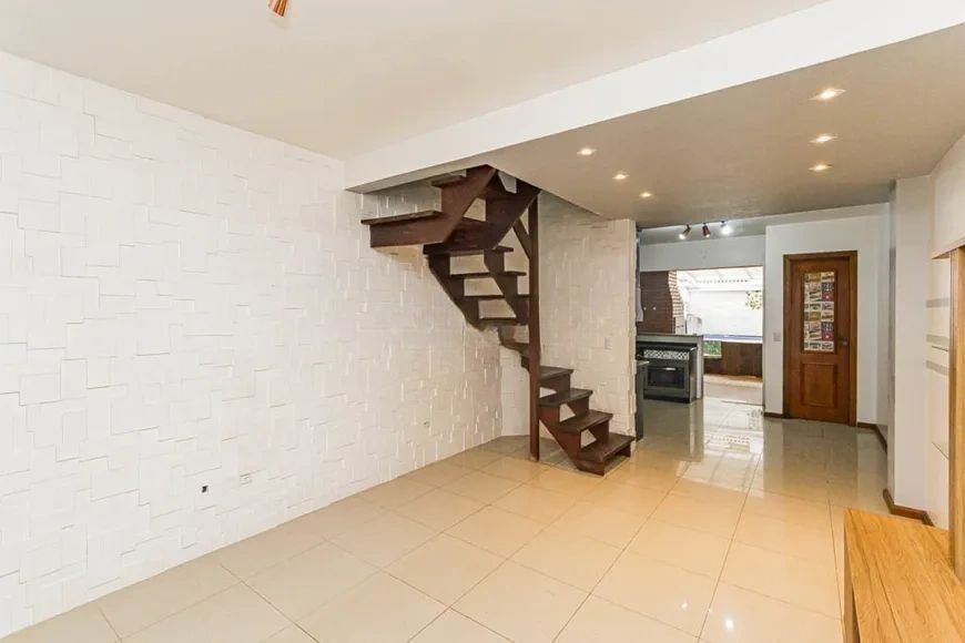 Casa à venda com 3 quartos, 120m² - Foto 5