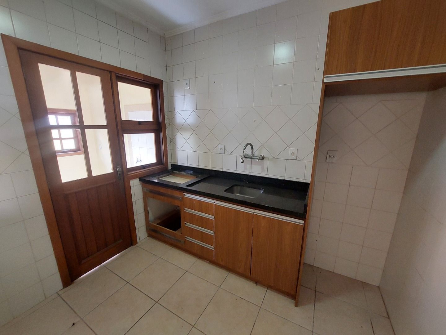 Casa para alugar com 3 quartos, 150m² - Foto 14