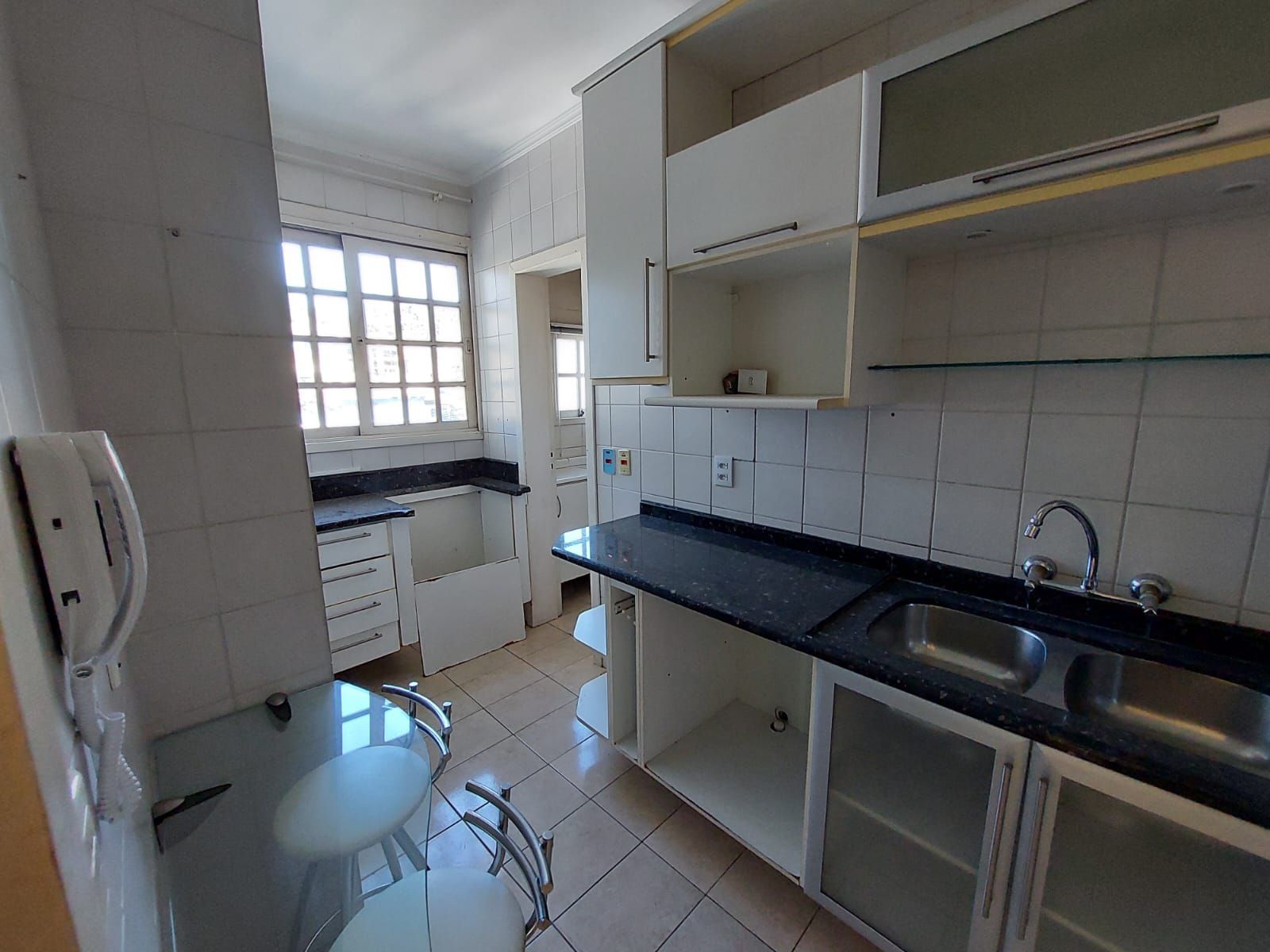 Apartamento à venda com 2 quartos, 70m² - Foto 9