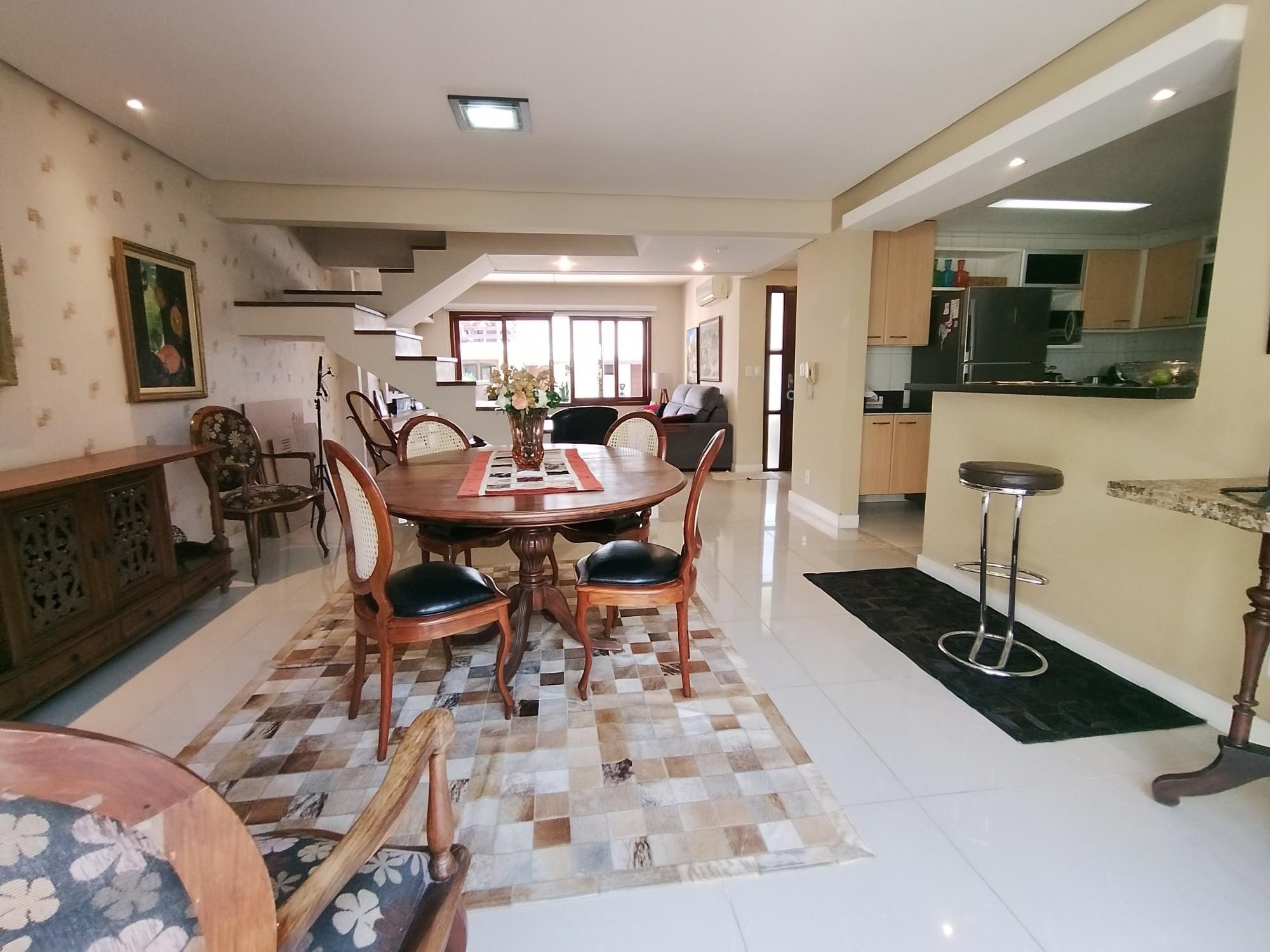 Casa, 3 quartos, 241 m² - Foto 7