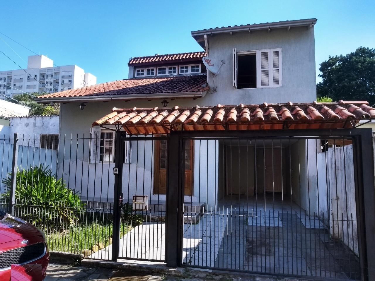 Casa à venda com 3 quartos, 150m² - Foto 1