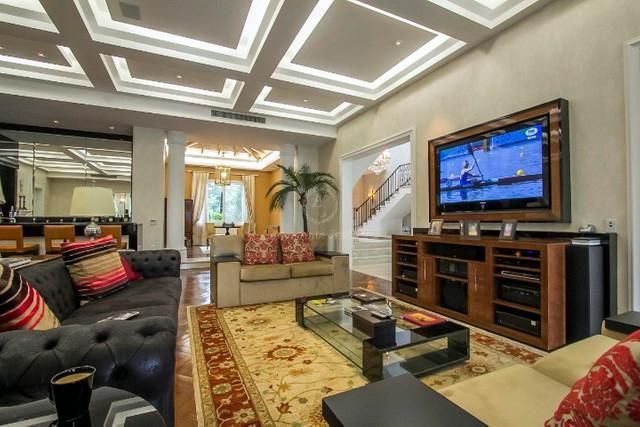 Casa à venda com 7 quartos, 1165m² - Foto 11