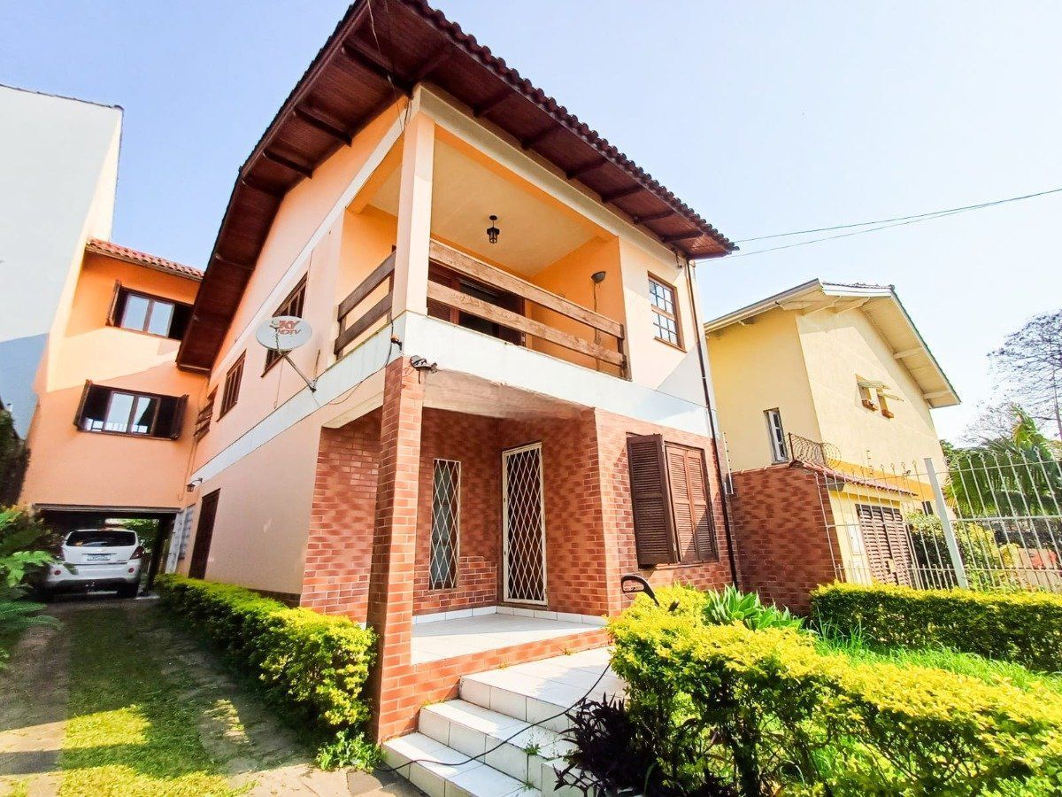 Casa, 3 quartos, 220 m² - Foto 1